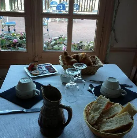 Restaurant&Chambres d'Hôtes L'Eau Vive Fatouville-Grestain Extérieur photo